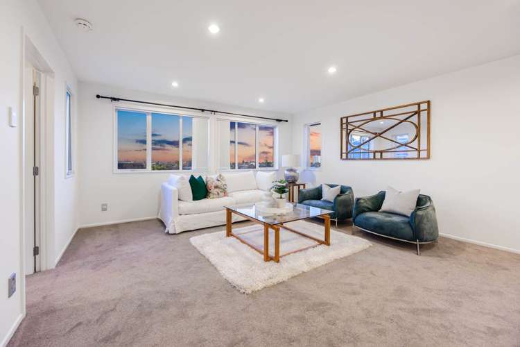 52 Chesterfield Way Orewa_22