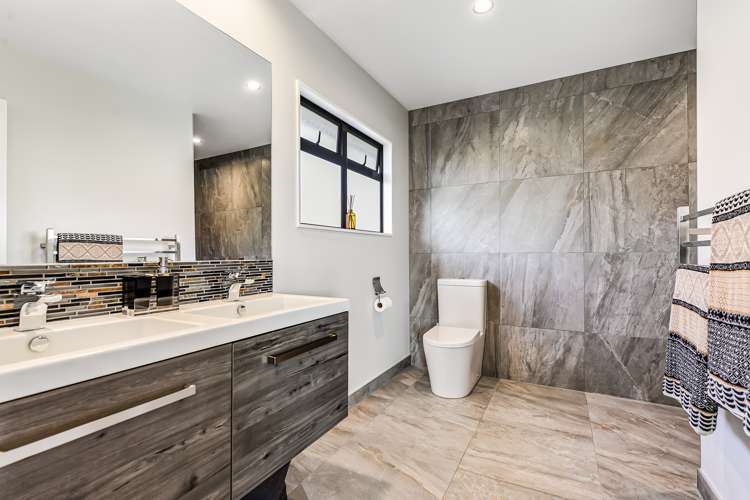 34 Greenfield Drive Western Heights_8