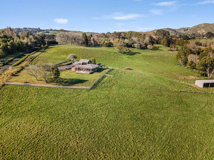 61 Kanuka Road Bombay_5