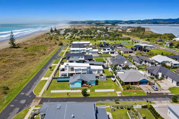 380 Ocean Road Ohope_32