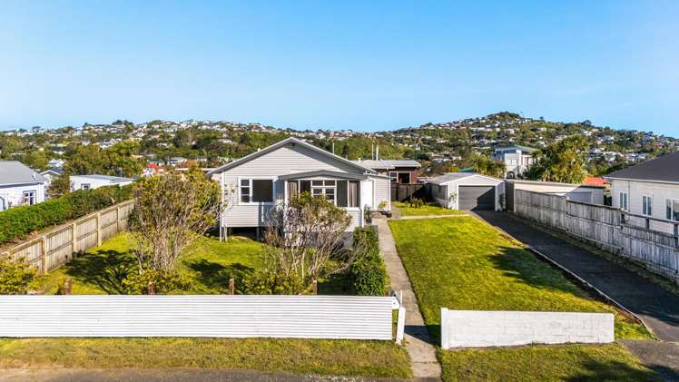 18 Hawtrey Terrace Johnsonville_17