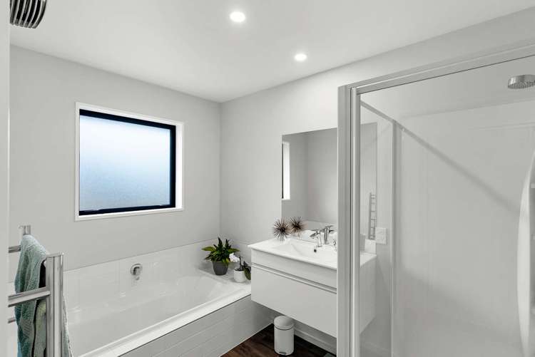 59 Graeme Foote Street Darfield_13