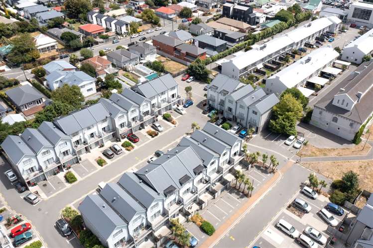 28/31 Poulson Street Addington_18