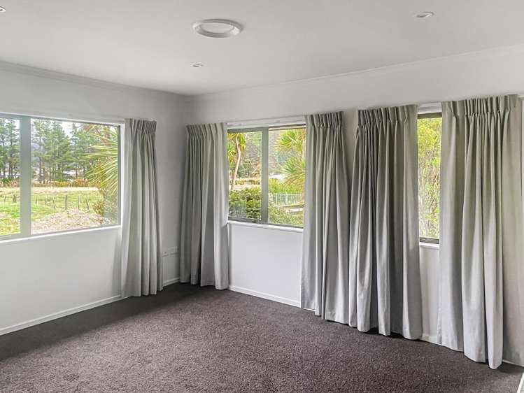 150 Upper Fitzherbert Road 10629_7