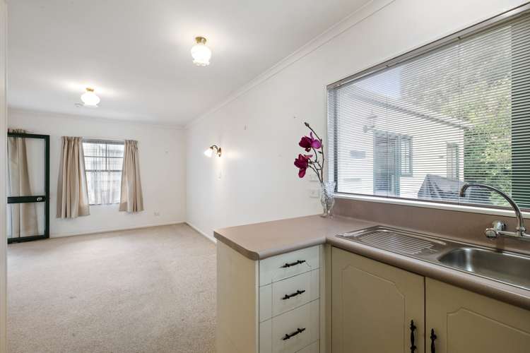 1/70 Whiteley Street Moturoa_12