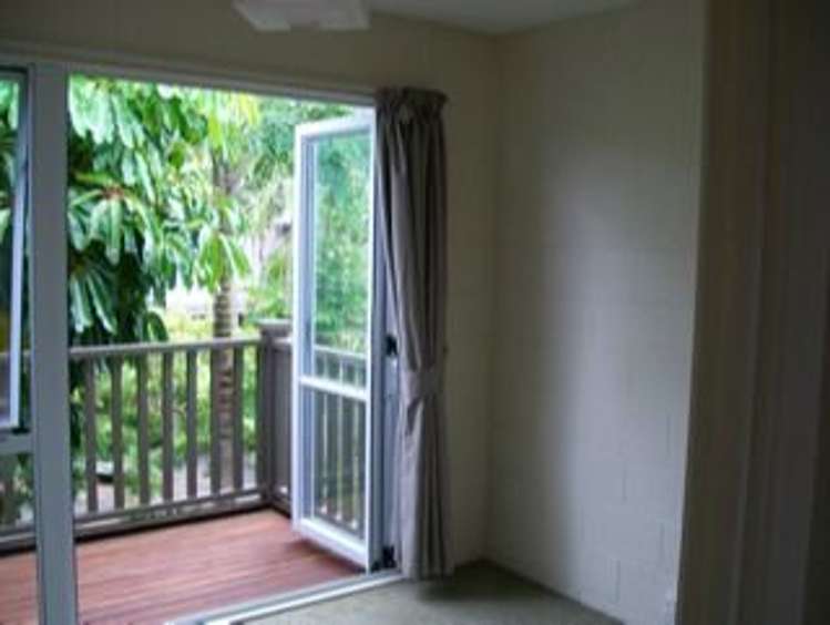 5/72 Kitchener Road Milford_8