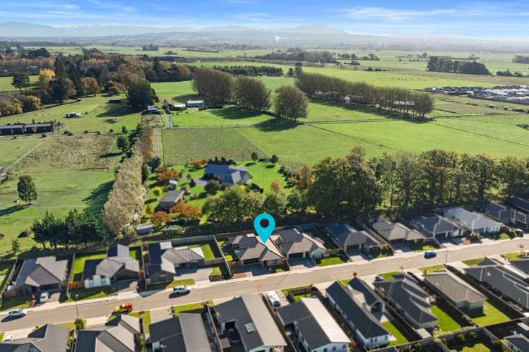 57 Quinn Crescent Woodend_4