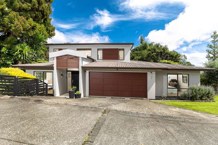 7 Springwater Vale Unsworth Heights_19