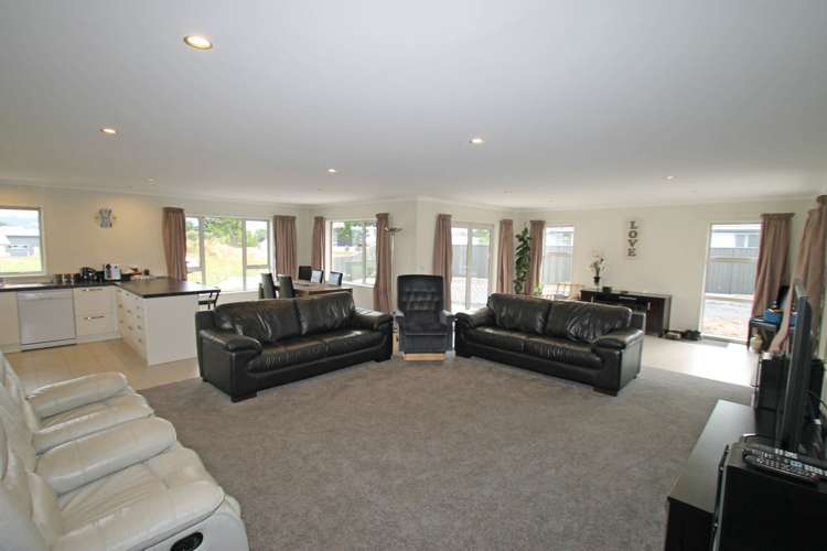 15 Heathfield Drive Mosgiel_4