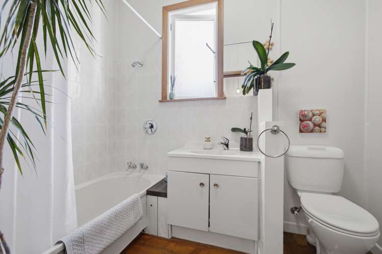 53 Gilbert Street New Plymouth Central_21