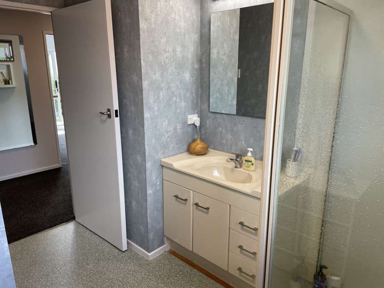 80 Albert Street Winton_12