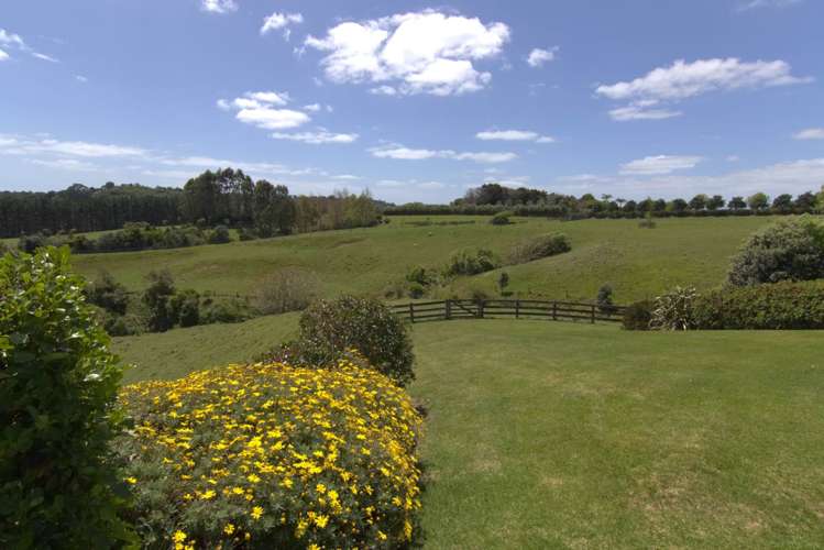 12 Tudor Park Drive Whitford_21