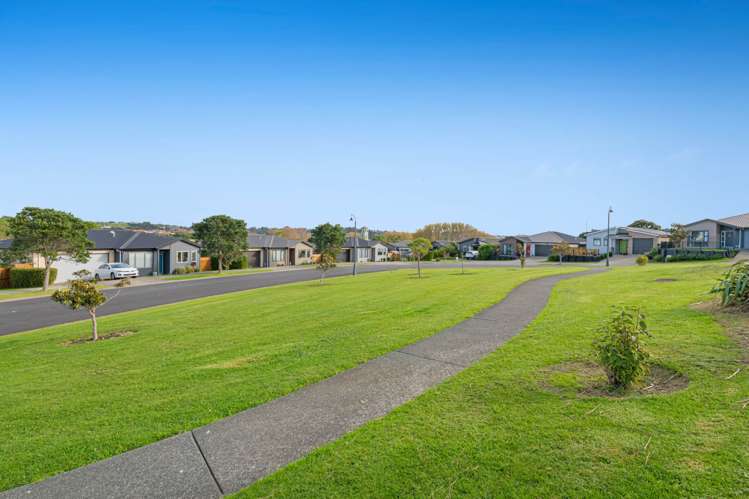 53 Cape Cod Drive Gulf Harbour_11