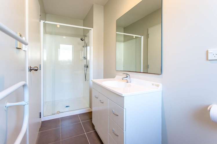 15 Raabia Close Parakai_8