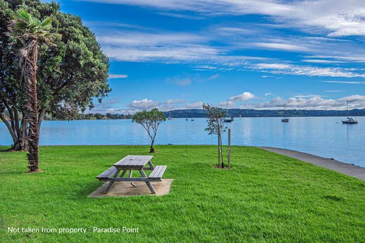 13 Paradise Point Place One Tree Point_12