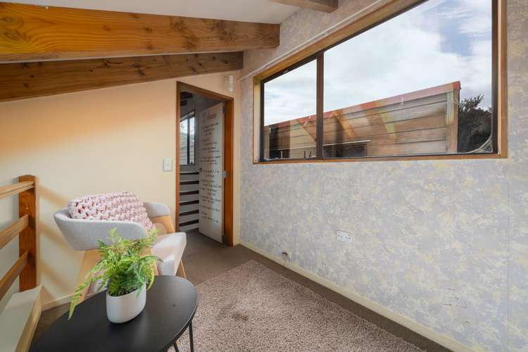 3 Rokewa Way Paparangi_17