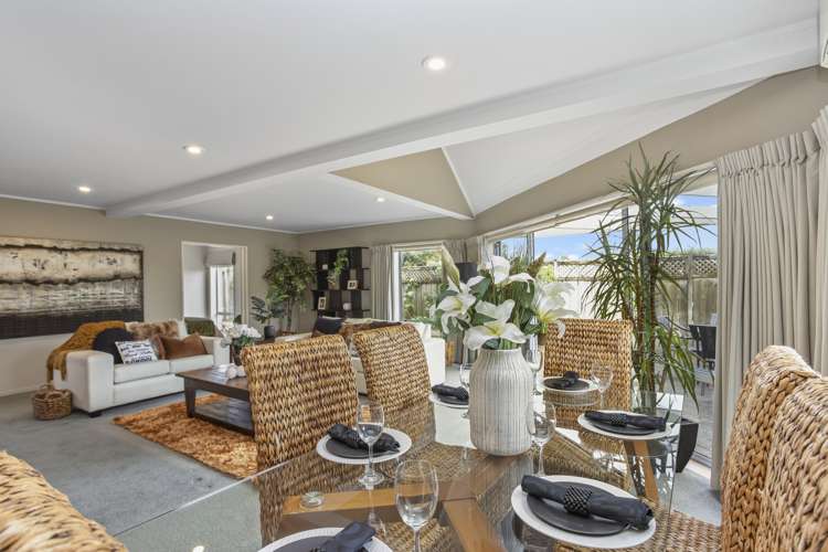 2/3 Hostel Access Road Eastern Beach_23