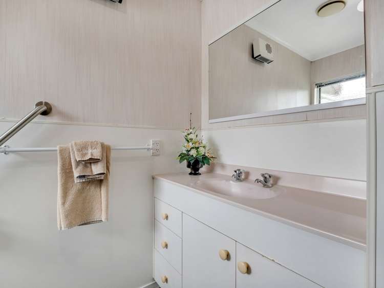 3 Westminster Drive Owhata_11