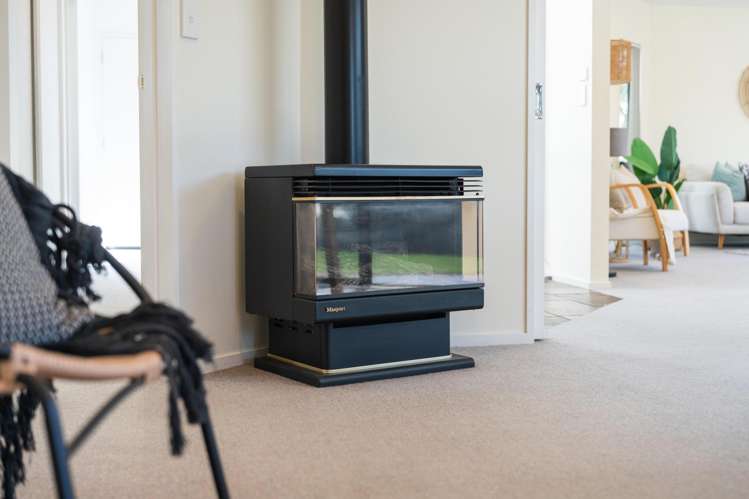 4 Regent Way Taradale_6