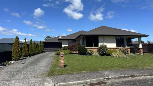 Sunny and Spacious Living