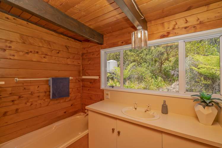 14 Florence Place Pauanui_13