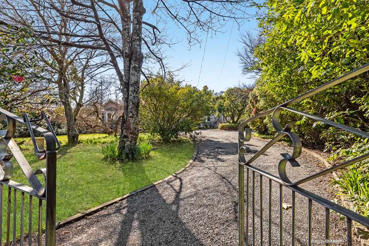 36 Clifton Avenue Carterton_1