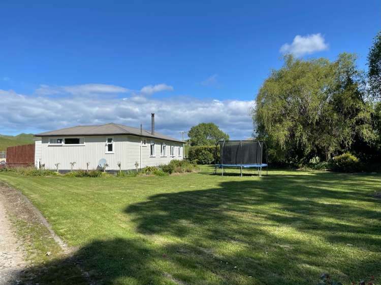 188 Waikakahi Road Pongaroa_16