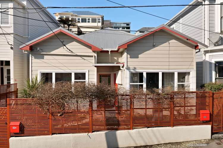 25 Hiropi Street Newtown_12