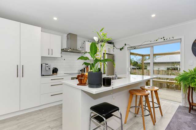 3/3 Brocas Avenue Hillcrest_3