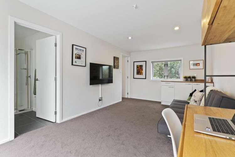 70 Old Mill Road Westmere_14