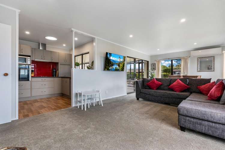 1 Oakmont Place Wattle Downs_4