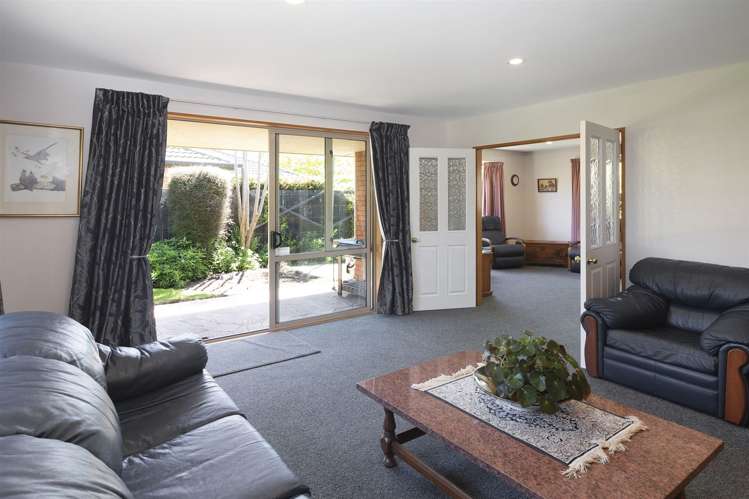 25 Chesterfield Mews Russley_13