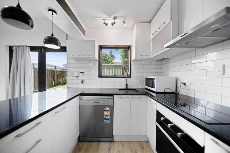 2/104 Pakuranga Road Pakuranga_3