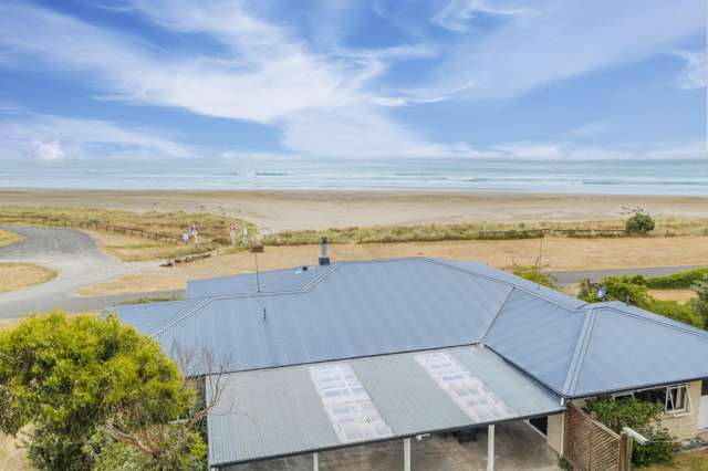 62 Beach Road Porangahau_1