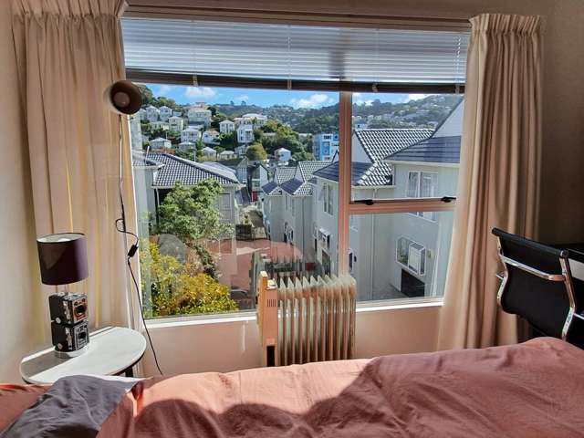3/20 Thompson Street Mount Cook_1