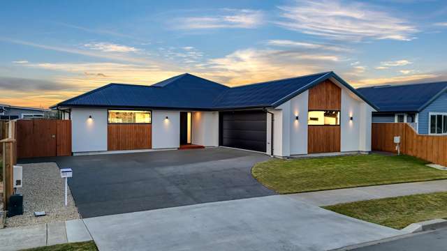 Modern Comfort Just Minutes from the Beach