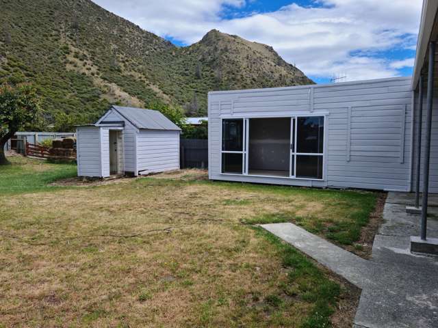 79 Bledisloe Street Kurow_2