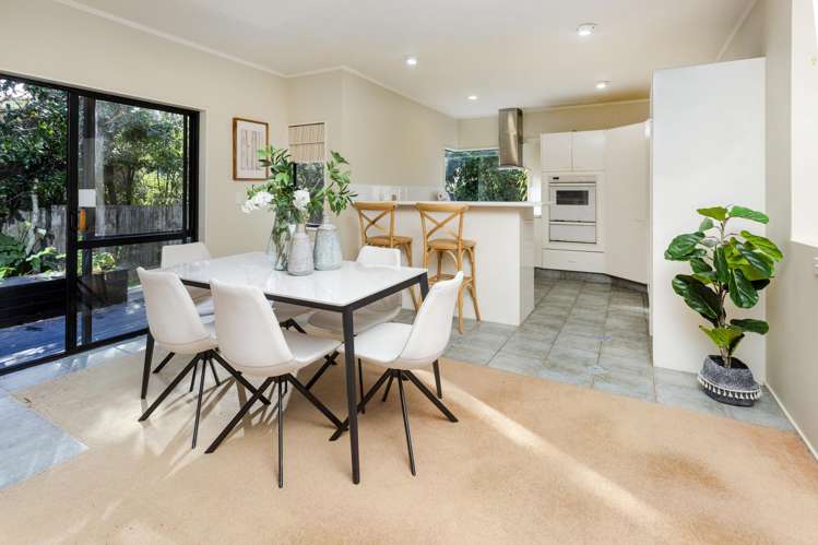 2/32 Centorian Drive Windsor Park_3