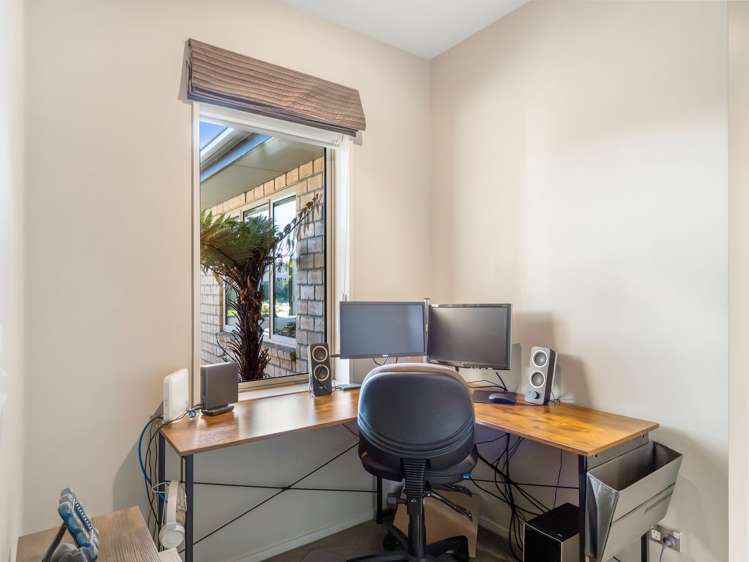 16 Heathridge Place Lincoln_28