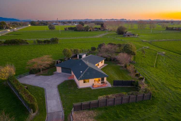 1059 Camerons Line Feilding_22