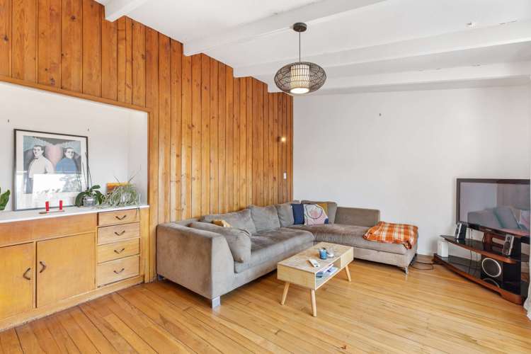 2/199 Titirangi Road Titirangi_6