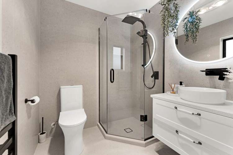 19 Tinaku Road Flat Bush_36