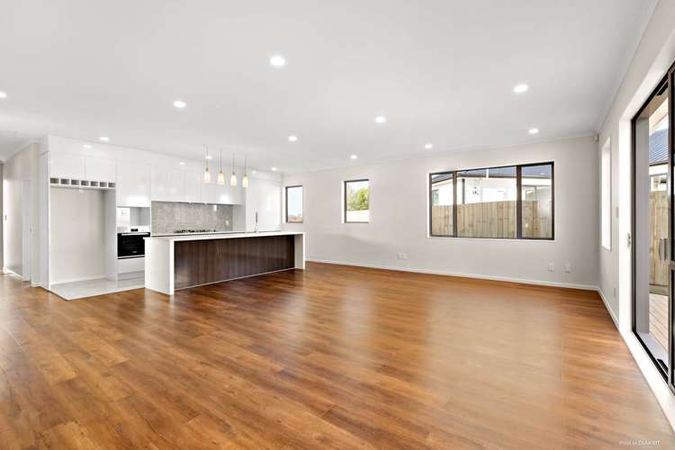 106 Twin Parks Rise Papakura_3