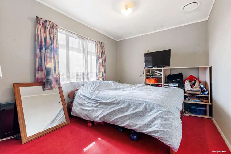 65 Charntay Avenue Clover Park_16