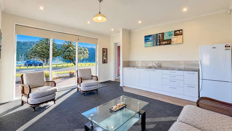 305A Beach Road Whangamata_12
