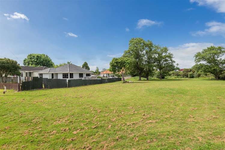 28 Laxon Avenue Otara_17