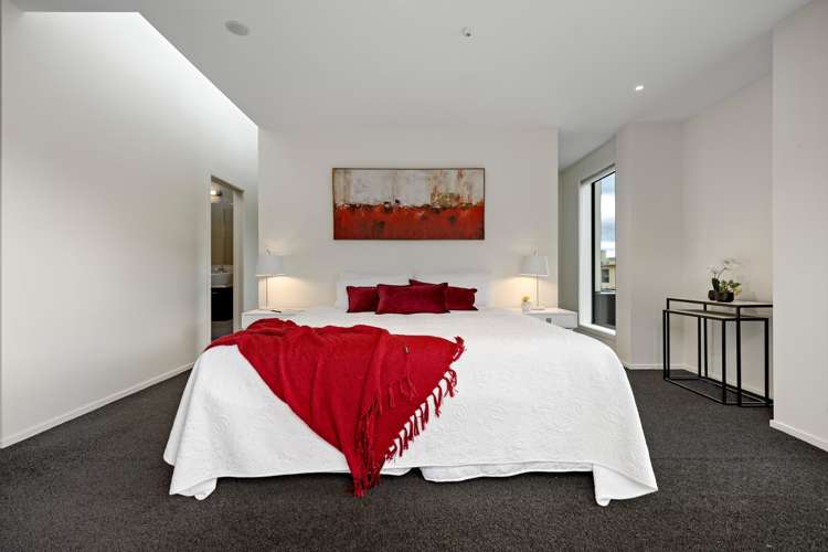 2/15 Melbourne Street Queenstown_7