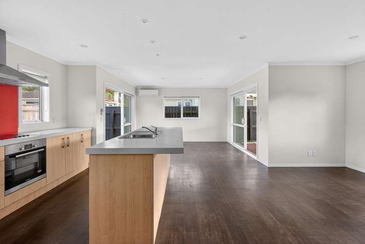 8 Davies Street_2