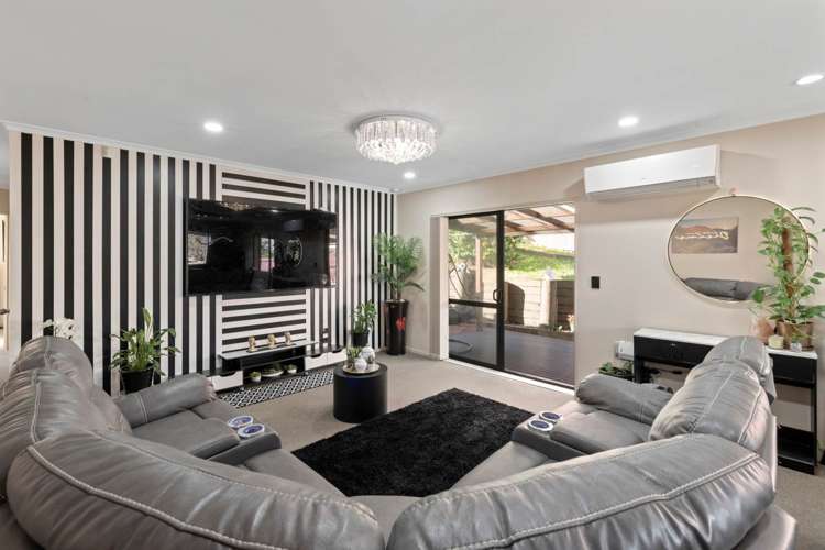 94 Robert Skelton Place Clendon Park_6