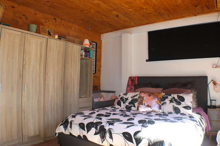138 Bellevue Road Brookfield_14